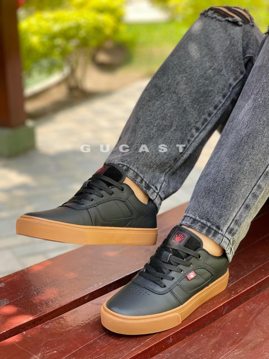 Zapatillas de CUERO - gucast